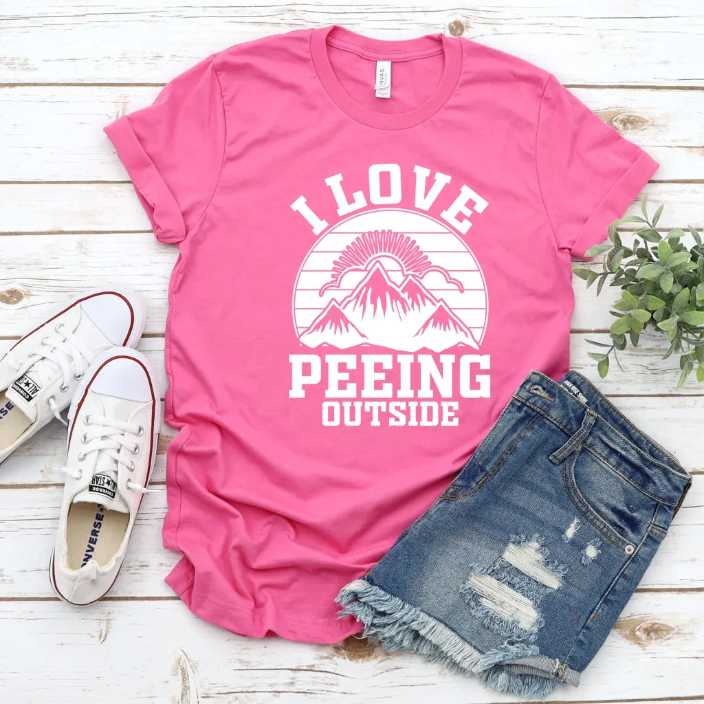 I love peeing outside